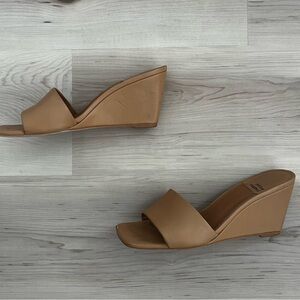 Jeffrey Campbell Tan Slide Heels 8